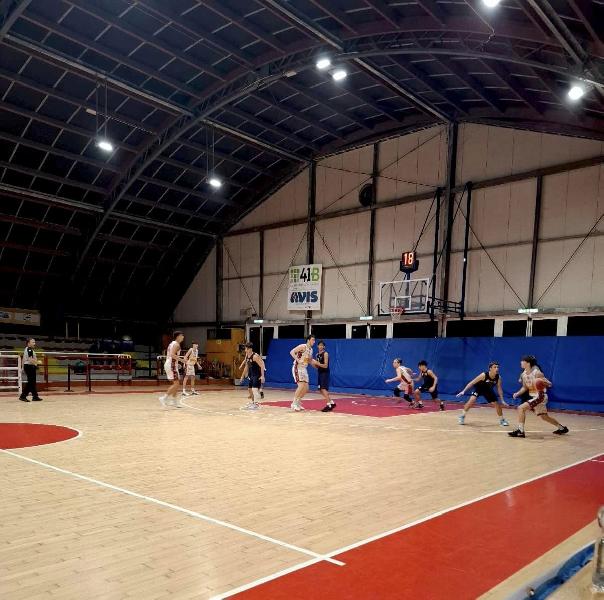 https://www.basketmarche.it/immagini_articoli/01-11-2024/eccellenza-pesaro-supera-sporting-pselpidio-600.jpg