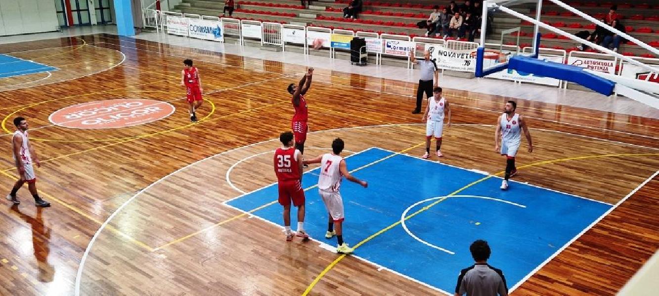 https://www.basketmarche.it/immagini_articoli/01-12-2024/amatori-severino-prende-derby-incandescente-vigor-matelica-600.jpg