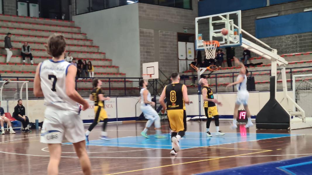 https://www.basketmarche.it/immagini_articoli/02-02-2025/foligno-basket-rispetta-pronostico-casa-battendo-antoniana-pescara-600.jpg