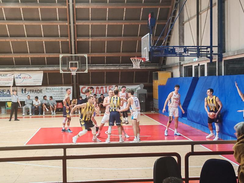 https://www.basketmarche.it/immagini_articoli/02-11-2024/pisaurum-pesaro-ritrova-vittoria-sutor-montegranaro-600.jpg