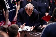 https://www.basketmarche.it/immagini_articoli/03-01-2025/olimpia-coach-messina-siamo-stati-solidi-duri-abbiamo-giocato-insieme-120.jpg