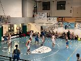 https://www.basketmarche.it/immagini_articoli/03-02-2023/divisione-unione-basket-marcello-passa-campo-dopo-supplementare-120.jpg