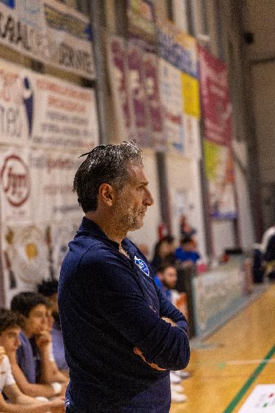 https://www.basketmarche.it/immagini_articoli/03-12-2024/janus-coach-niccolai-tante-squadre-competitive-dobbiamo-giocare-morte-600.jpg