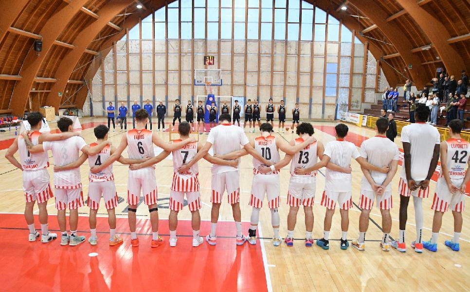 https://www.basketmarche.it/immagini_articoli/04-01-2025/tasp-teramo-coach-stirpe-stiamo-attraversando-gran-momento-scenderemo-campo-rimaneggiati-600.jpg