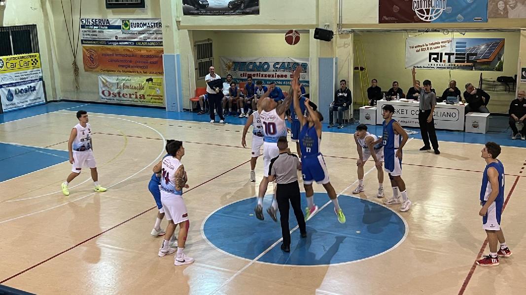 https://www.basketmarche.it/immagini_articoli/04-10-2024/pallacanestro-ellera-mette-passa-campo-basket-contigliano-600.jpg