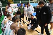 https://www.basketmarche.it/immagini_articoli/04-10-2024/real-sebastiani-coach-rossi-misura-davvero-nostro-livello-molto-stimolante-120.jpg