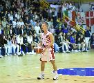 https://www.basketmarche.it/immagini_articoli/04-10-2024/vigor-matelica-attesa-classica-campo-bramante-pesaro-120.jpg