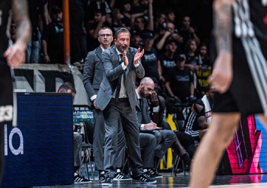 https://www.basketmarche.it/immagini_articoli/04-10-2024/virtus-bologna-coach-banchi-dobbiamo-migliorare-competere-eurolega-altissimo-livello-600.jpg