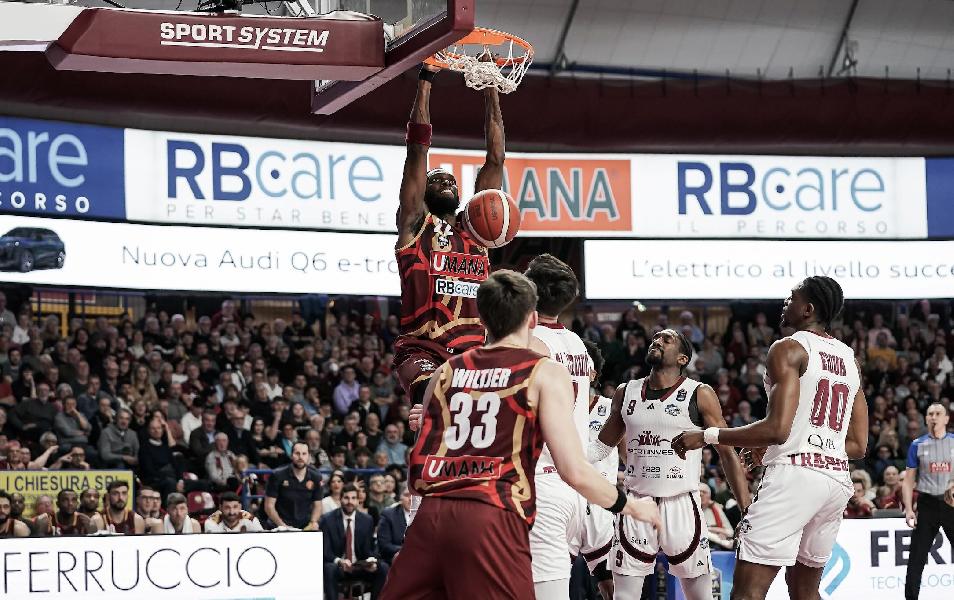 https://www.basketmarche.it/immagini_articoli/05-01-2025/reyer-venezia-sfida-trapani-shark-600.jpg