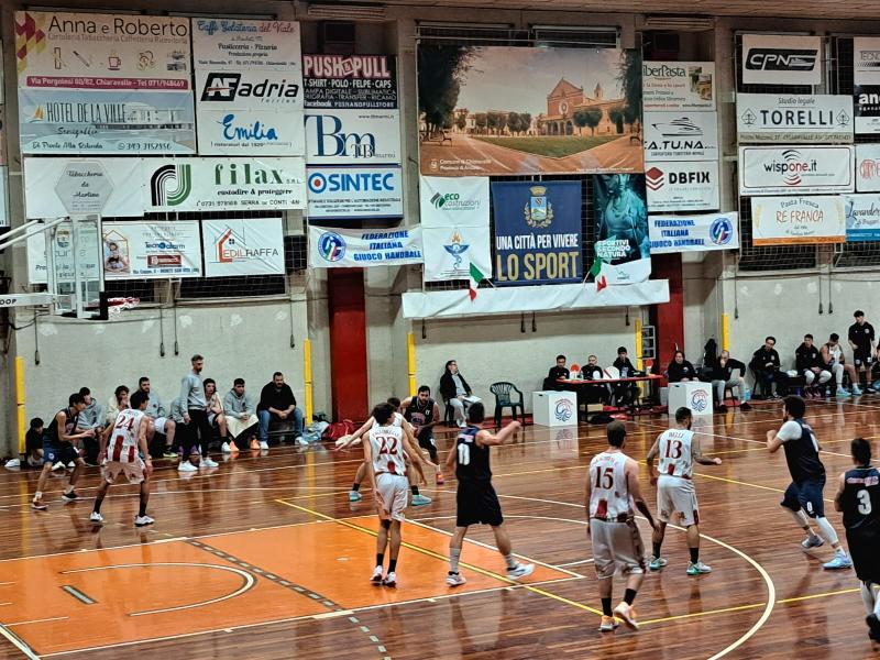 https://www.basketmarche.it/immagini_articoli/05-11-2024/chiaravalle-basket-posticipo-basket-auximum-600.jpg