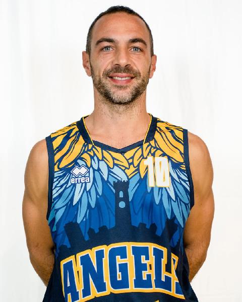 https://www.basketmarche.it/immagini_articoli/06-02-2025/basket-santarcangelo-perde-eugenio-rivali-brutto-infortunio-ginocchio-600.jpg