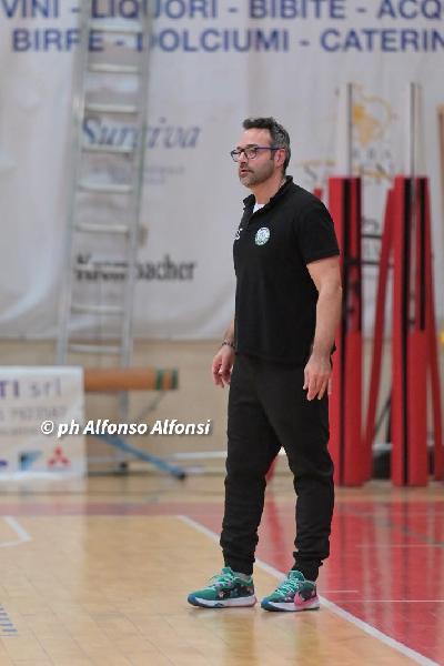 https://www.basketmarche.it/immagini_articoli/06-02-2025/campetto-ancona-coach-leonardo-castracani-commenta-vittoria-campo-pallacanestro-jesi-600.jpg