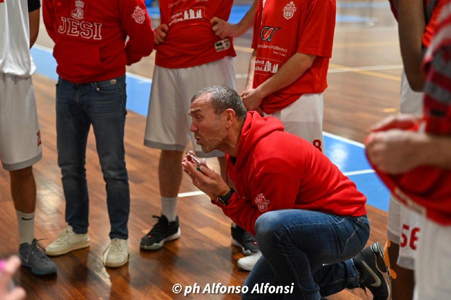 https://www.basketmarche.it/immagini_articoli/06-02-2025/pallacanestro-jesi-coach-rossetti-quarti-abbiamo-giocato-miglior-partita-stagione-siamo-spenti-600.jpg