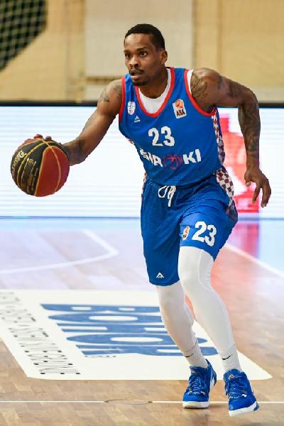 https://www.basketmarche.it/immagini_articoli/06-08-2024/rieti-straniero-pole-aaron-thomas-600.jpg