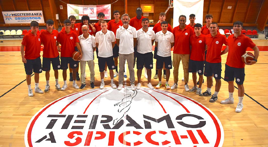 https://www.basketmarche.it/immagini_articoli/06-10-2024/tasp-teramo-sfida-recanati-coach-stirpe-grinta-difesa-esaltare-nostri-tifosi-600.jpg