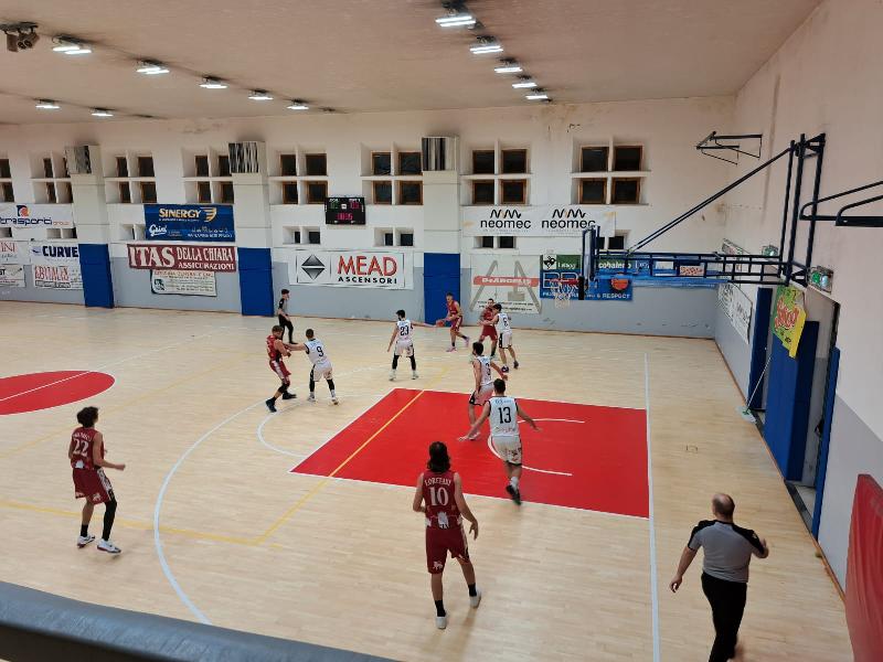 https://www.basketmarche.it/immagini_articoli/06-12-2024/basket-auximum-osimo-espugna-nettamente-campo-basket-giovane-pesaro-600.jpg