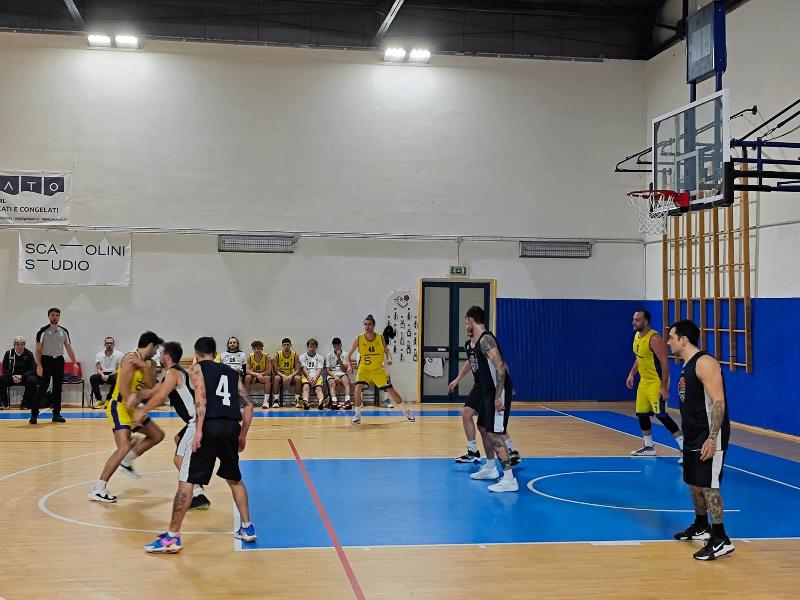 https://www.basketmarche.it/immagini_articoli/07-11-2024/castelfidardo-vince-nettamente-recupero-cestistica-montecosaro-600.jpg