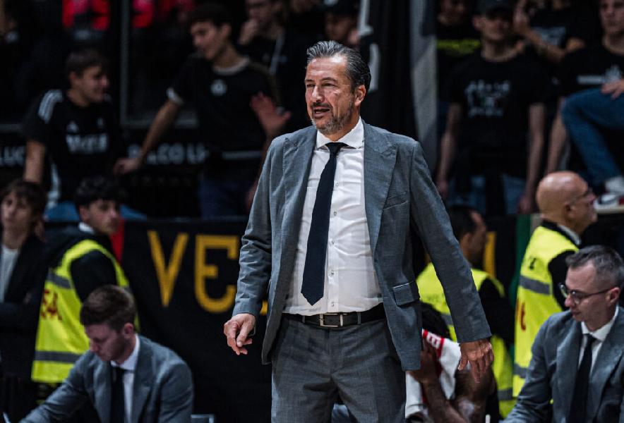 https://www.basketmarche.it/immagini_articoli/07-11-2024/virtus-coach-banchi-cresciuti-esponenzialmente-quarto-finale-vogliono-cinismo-esperienza-600.jpg