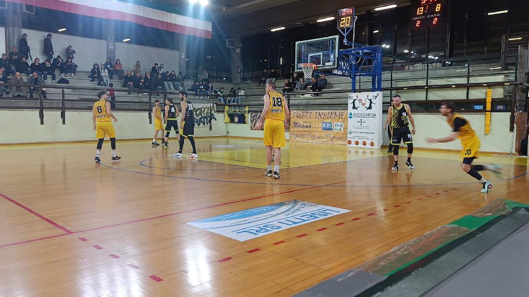 https://www.basketmarche.it/immagini_articoli/08-02-2025/basket-terni-passa-senza-problemi-campo-fratta-umbertide-600.jpg