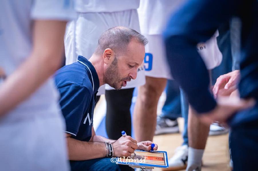 https://www.basketmarche.it/immagini_articoli/08-10-2024/attila-porto-recanati-coach-scalabroni-abbiamo-vinto-prestazione-solida-convincente-600.jpg