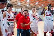 https://www.basketmarche.it/immagini_articoli/08-10-2024/pallacanestro-senigallia-coach-petitto-ragazzi-hanno-fatto-vedere-avere-qualcosa-dentro-120.jpg