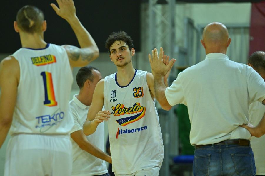 https://www.basketmarche.it/immagini_articoli/09-01-2025/loreto-pesaro-andri-jareci-sfida-matelica-significa-molto-perch-palio-primo-posto-solitario-600.jpg