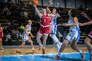 https://www.basketmarche.it/immagini_articoli/09-11-2024/thunder-matelica-derby-basket-girls-ancona-120.jpg