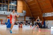 https://www.basketmarche.it/immagini_articoli/10-01-2025/lanciassimo-porto-sant-elpidio-basket-prova-fermare-corsa-imbattuti-baskrs-forlimpopoli-120.jpg