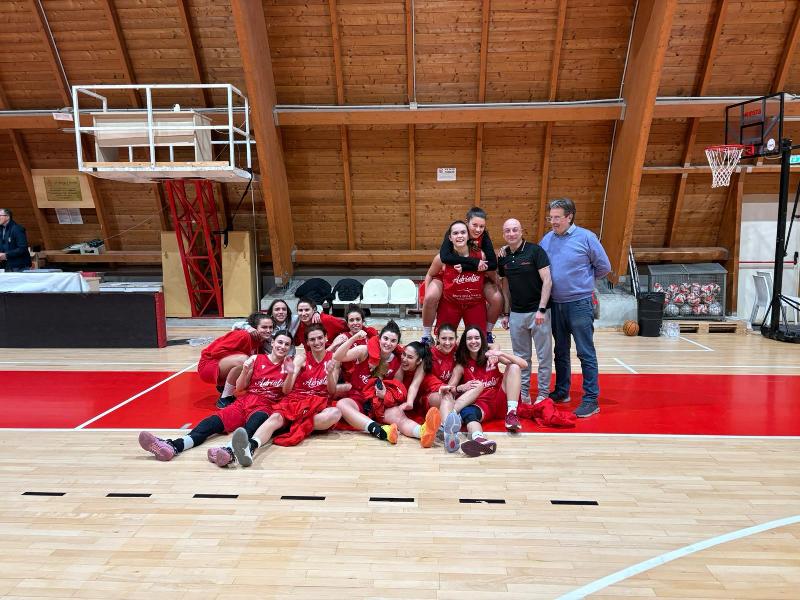 https://www.basketmarche.it/immagini_articoli/10-02-2025/femminile-adriatico-ancona-espugna-campo-tasp-teramo-dopo-supplementare-600.jpg