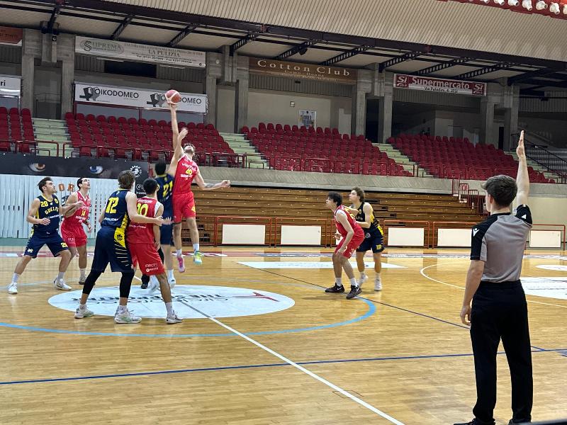 https://www.basketmarche.it/immagini_articoli/11-01-2025/wispone-taurus-jesi-vittoria-guelfo-basket-600.jpg