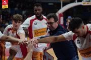 https://www.basketmarche.it/immagini_articoli/11-11-2024/pesaro-coach-leka-stiamo-monitorando-mercato-valutare-eventuali-soluzioni-giuste-120.jpg