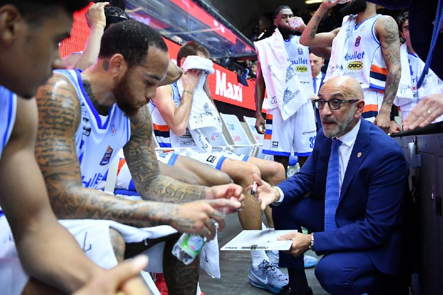 https://www.basketmarche.it/immagini_articoli/11-11-2024/treviso-basket-coach-vitucci-vittoria-importante-risultato-prestazione-600.jpg