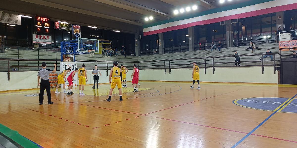 https://www.basketmarche.it/immagini_articoli/11-12-2024/fratta-umbertide-vince-recupero-favl-viterbo-600.jpg