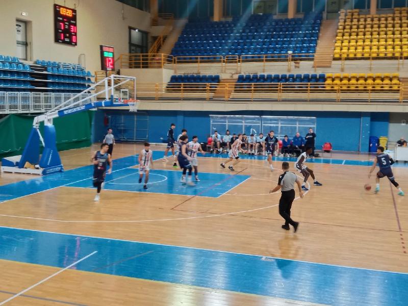 https://www.basketmarche.it/immagini_articoli/12-01-2025/basket-gubbio-passa-campo-unibasket-lanciano-super-tempo-600.jpg