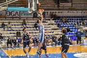 https://www.basketmarche.it/immagini_articoli/12-01-2025/bramante-pesaro-espugna-volata-roseto-rilancia-corsa-posto-120.jpg