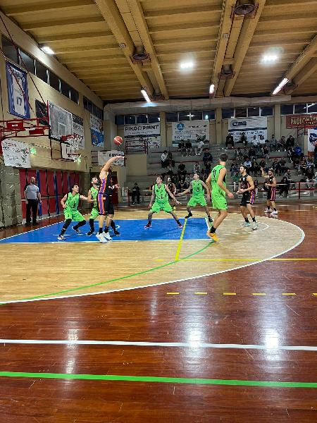 https://www.basketmarche.it/immagini_articoli/12-10-2024/convincente-vittoria-pesaro-basket-campo-marotta-basket-600.jpg