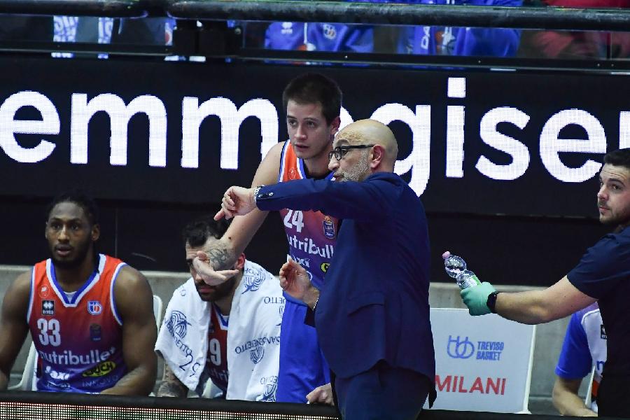 https://www.basketmarche.it/immagini_articoli/13-01-2025/treviso-basket-coach-vitucci-dobbiamo-ripartire-sforzo-difensivo-abbiamo-fatto-secondo-tempo-600.jpg