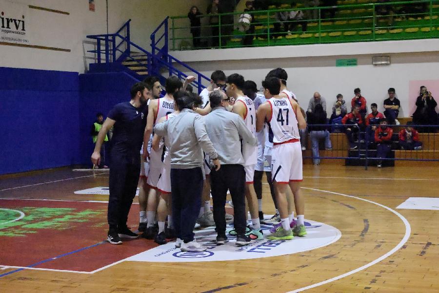 https://www.basketmarche.it/immagini_articoli/14-02-2025/virtus-civitanova-trasferta-campo-pescara-basket-600.jpg