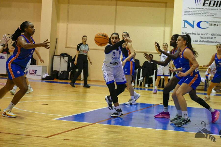 https://www.basketmarche.it/immagini_articoli/14-12-2024/feba-civitanova-cerca-impresa-campo-capolista-udine-600.jpg