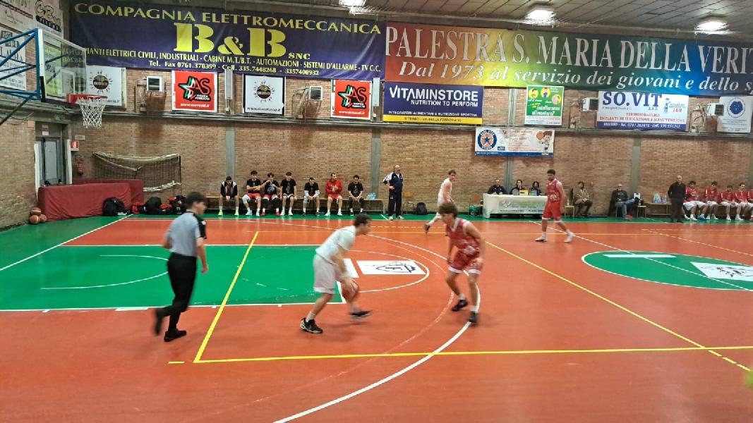 https://www.basketmarche.it/immagini_articoli/14-12-2024/virtus-bastia-passa-campo-favl-viterbo-resta-imbattuta-600.jpg