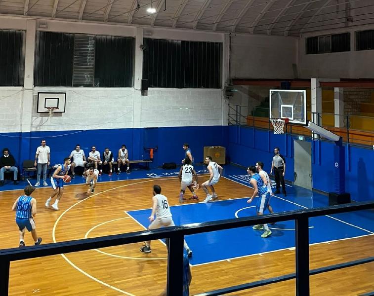 https://www.basketmarche.it/immagini_articoli/15-02-2025/aesis-jesi-supera-polverigi-basket-600.jpg