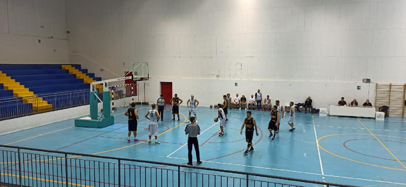 https://www.basketmarche.it/immagini_articoli/15-10-2024/montegiorgio-basket-espugna-campo-union-fortitudo-grottammare-600.jpg