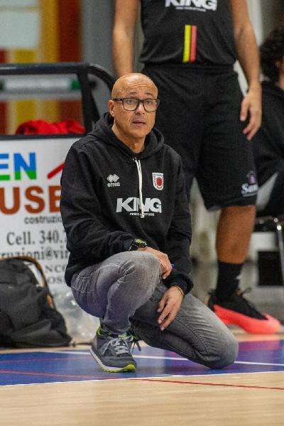 https://www.basketmarche.it/immagini_articoli/16-01-2025/giovane-robur-coach-castorina-dobbiamo-imparare-gestire-meglio-partite-600.jpg