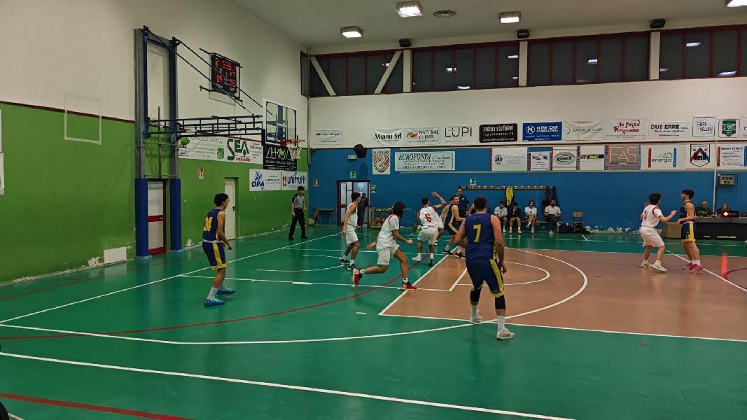 https://www.basketmarche.it/immagini_articoli/16-02-2025/ponte-morrovalle-mette-fine-imbattibilit-castelfidardo-dopo-supplementare-600.jpg