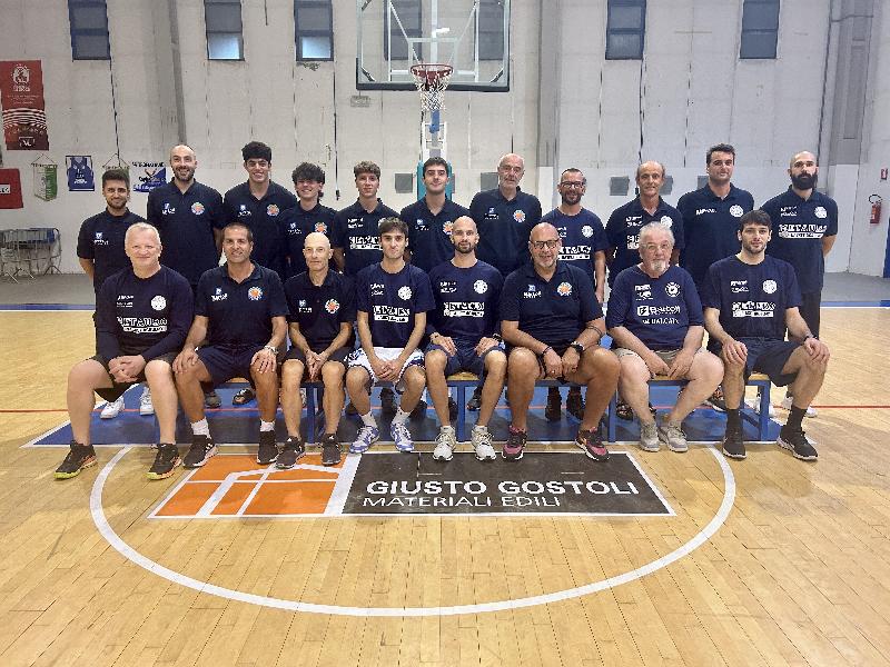 https://www.basketmarche.it/immagini_articoli/16-09-2024/metauro-basket-academy-presentato-staff-tecnico-2425-sono-allenatori-istruttori-600.jpg