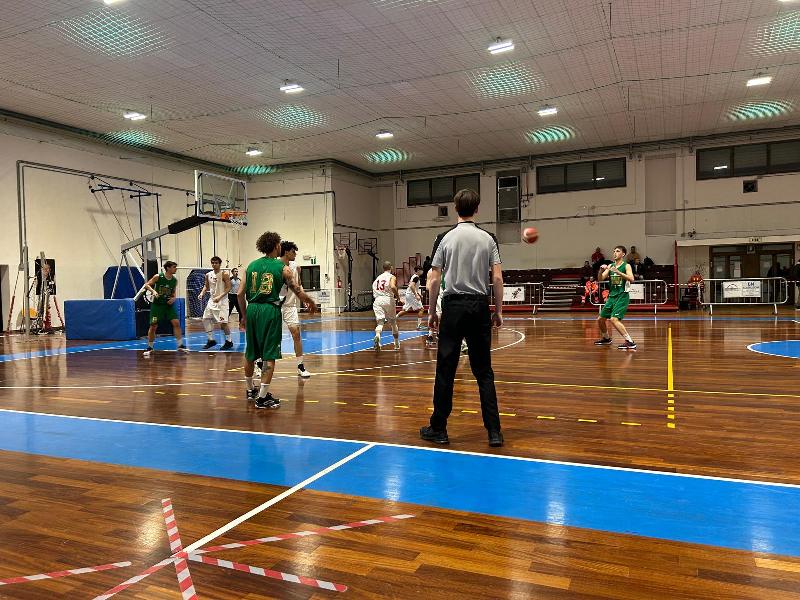 https://www.basketmarche.it/immagini_articoli/17-01-2025/pallacanestro-jesi-supera-rimonta-basket-vadese-600.jpg