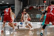 https://www.basketmarche.it/immagini_articoli/17-11-2024/niente-fare-pallacanestro-senigallia-campo-bramante-pesaro-120.jpg