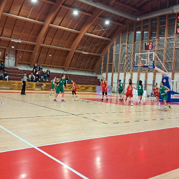 https://www.basketmarche.it/immagini_articoli/18-01-2025/ancona-espugna-campo-tasp-teramo-600.jpg