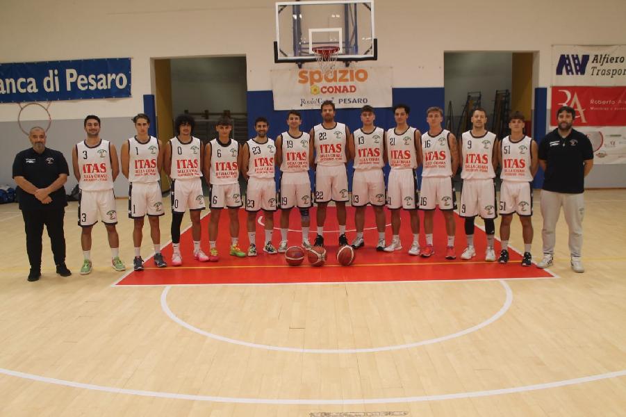 https://www.basketmarche.it/immagini_articoli/18-01-2025/liberi-donini-regalano-vittoria-basket-giovane-pesaro-campo-basket-jesi-academy-600.jpg