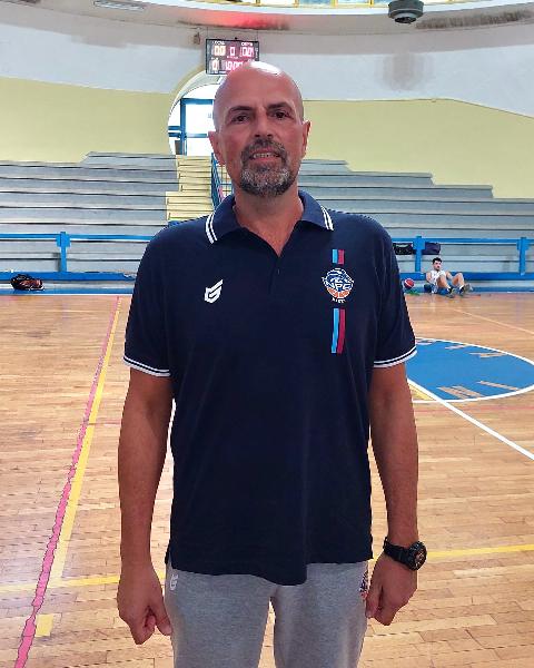 https://www.basketmarche.it/immagini_articoli/18-11-2024/rieti-coach-paternoster-atteggiamento-qualche-giocatore-quello-giusto-600.jpg